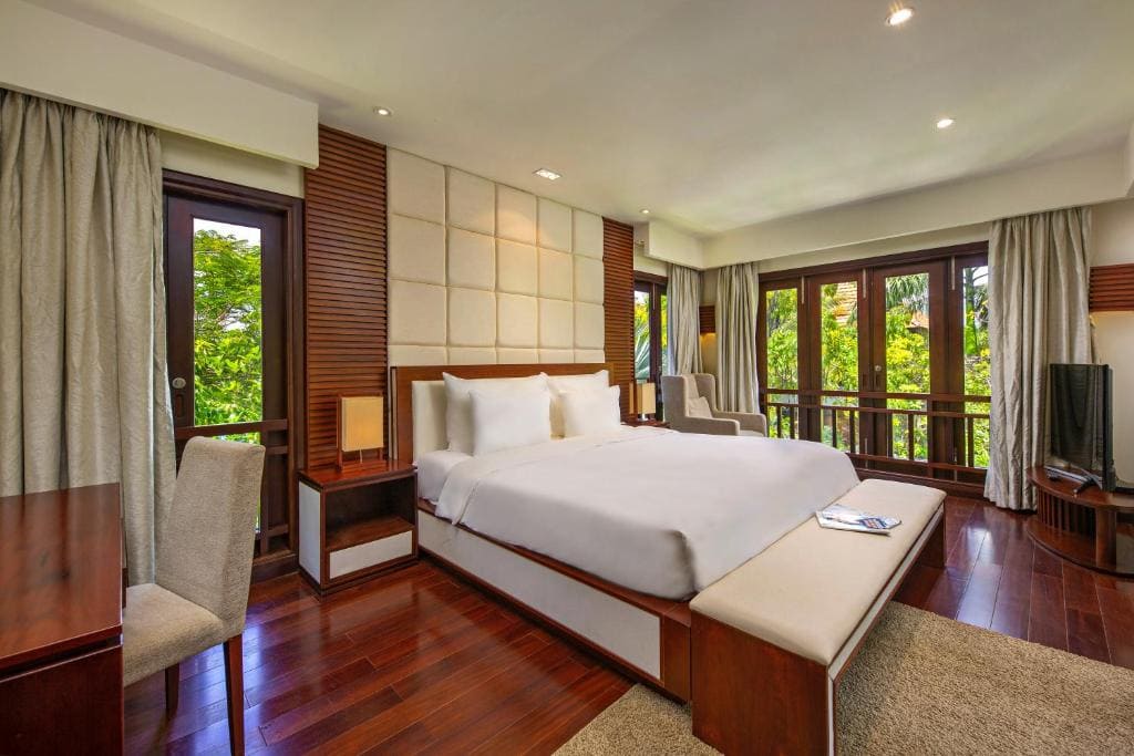 Không gian phòng ngủ bằng gỗ được mở rộng không giới hạn